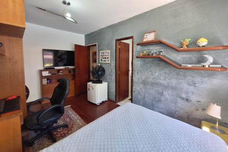 Casa de condomínio à venda com 303m², 3 quartos e 3 vagasSuíte 1