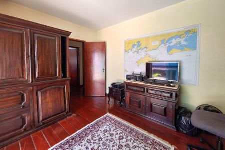 Casa de condomínio à venda com 303m², 3 quartos e 3 vagasQuarto 2