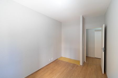 Apartamento à venda com 82m², 3 quartos e 1 vagaQuarto 02