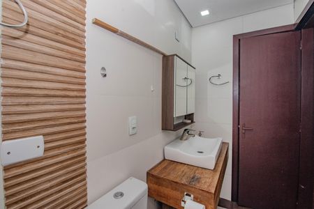 Casa de condomínio à venda com 110m², 2 quartos e 1 vagaBanheiro Suíte/ Corredor