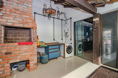 Casa de condomínio à venda com 110m², 2 quartos e 1 vagaÁrea de Serviço