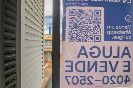 Casa de condomínio à venda com 110m², 2 quartos e 1 vagaPlaquinha