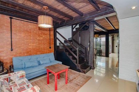 Sala de casa de condomínio à venda com 2 quartos, 110m² em Humaitá, Porto Alegre