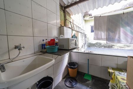 Casa à venda com 180m², 2 quartos e 2 vagasÁrea de Serviço