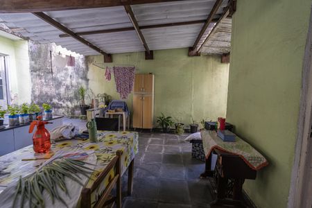 Casa à venda com 180m², 2 quartos e 2 vagasÁrea de Serviço