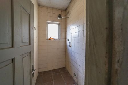 Casa à venda com 180m², 2 quartos e 2 vagasEdícula