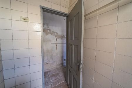 Casa à venda com 180m², 2 quartos e 2 vagasEdícula