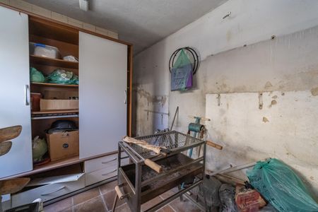 Casa à venda com 180m², 2 quartos e 2 vagasEdícula