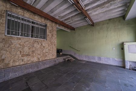 Casa à venda com 180m², 2 quartos e 2 vagasGaragem