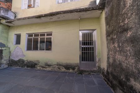 Casa à venda com 180m², 2 quartos e 2 vagasEdícula