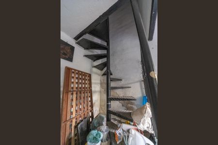 Casa à venda com 180m², 2 quartos e 2 vagasEdícula