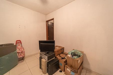 Quarto 2 de casa para alugar com 2 quartos, 180m² em Vila Paulistania, São Paulo