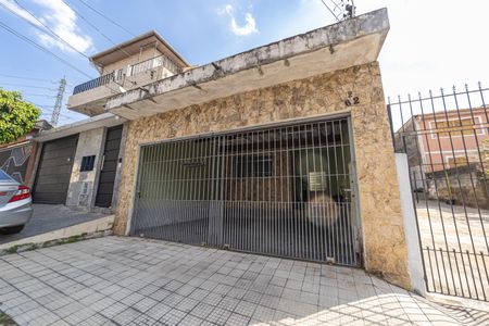 Casa à venda com 180m², 2 quartos e 2 vagasFachada
