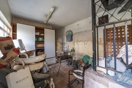 Casa à venda com 180m², 2 quartos e 2 vagasEdícula