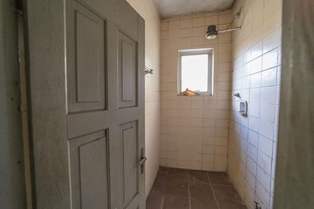 Casa à venda com 180m², 2 quartos e 2 vagasEdícula