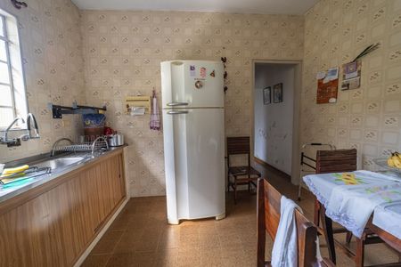 Casa à venda com 180m², 2 quartos e 2 vagasCozinha