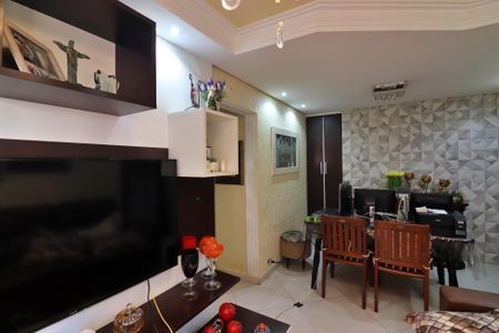 Apartamento à venda com 70m², 2 quartos e 1 vagaSala 