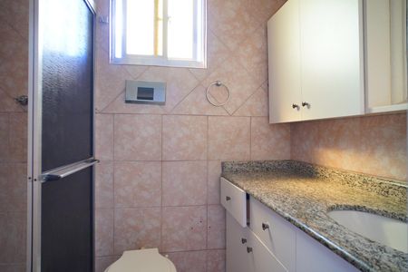 Apartamento para alugar com 55m², 2 quartos e sem vagaBanheiro 