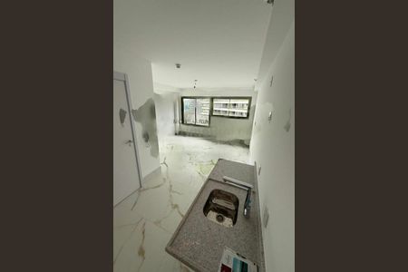 Studio à venda com 28m², 1 quarto e sem vaga