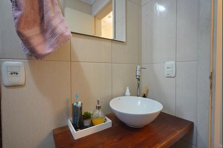 Apartamento à venda com 77m², 2 quartos e 1 vaga Apartamento à venda com 77m², 2 quartos e 1 vagaBanheiro Corredor