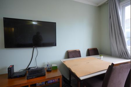 Apartamento à venda com 77m², 2 quartos e 1 vaga Apartamento à venda com 77m², 2 quartos e 1 vagaSala