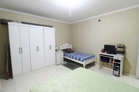 Casa à venda com 165m², 3 quartos e 4 vagas Casa à venda com 165m², 3 quartos e 4 vagasQuarto 2