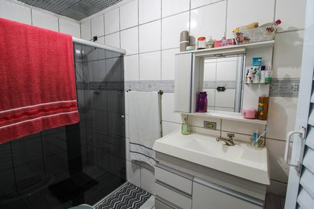Casa à venda com 165m², 3 quartos e 4 vagas Casa à venda com 165m², 3 quartos e 4 vagasBanheiro