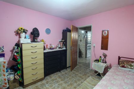 Casa à venda com 165m², 3 quartos e 4 vagas Casa à venda com 165m², 3 quartos e 4 vagasQuarto 3