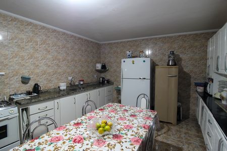 Casa à venda com 165m², 3 quartos e 4 vagas Casa à venda com 165m², 3 quartos e 4 vagasCozinha