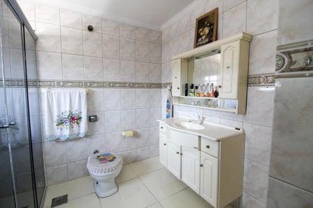 Casa à venda com 165m², 3 quartos e 4 vagas Casa à venda com 165m², 3 quartos e 4 vagasBanheiro do Quarto 1