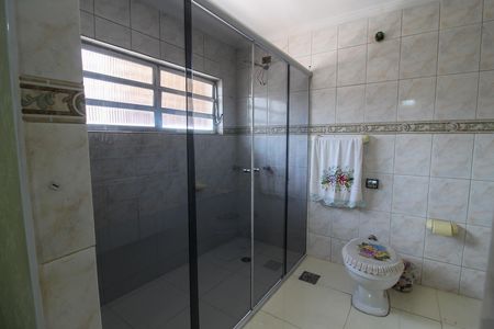 Casa à venda com 165m², 3 quartos e 4 vagas Casa à venda com 165m², 3 quartos e 4 vagasBanheiro do Quarto 1