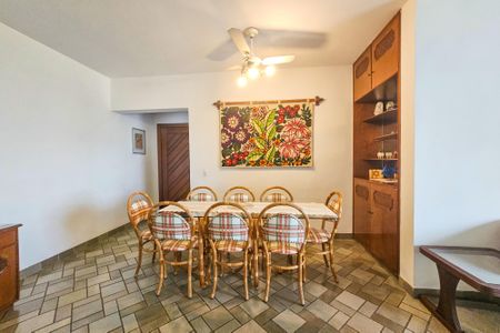 Apartamento para alugar com 180m², 3 quartos e 2 vagas