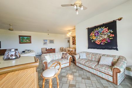 Apartamento para alugar com 180m², 3 quartos e 2 vagas