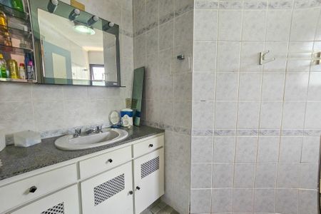Apartamento para alugar com 180m², 3 quartos e 2 vagas