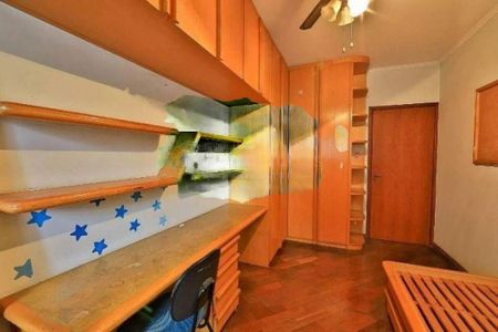 Casa à venda com 180m², 3 quartos e 4 vagas