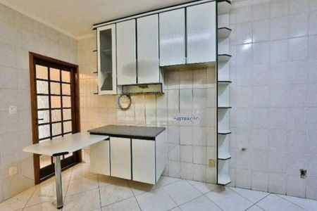 Casa à venda com 180m², 3 quartos e 4 vagas
