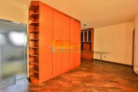 Casa à venda com 180m², 3 quartos e 4 vagas