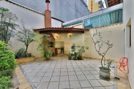 Casa à venda com 180m², 3 quartos e 4 vagas