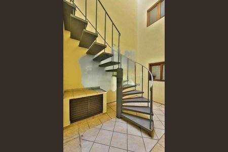 Casa à venda com 180m², 3 quartos e 4 vagas