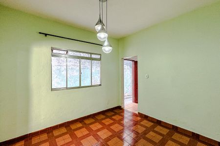 Sala de casa para alugar com 2 quartos, 75m² em Vila Invernada, São Paulo