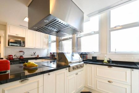Apartamento à venda com 350m², 4 quartos e 3 vagas