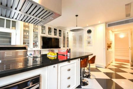 Apartamento à venda com 350m², 4 quartos e 3 vagas