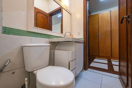 Banheiro de casa para alugar com 1 quarto, 37m² em Sumaré, São Paulo