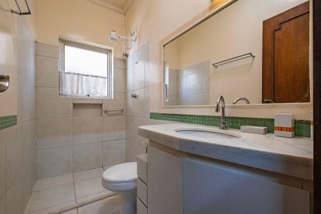 Banheiro de casa para alugar com 1 quarto, 37m² em Sumaré, São Paulo