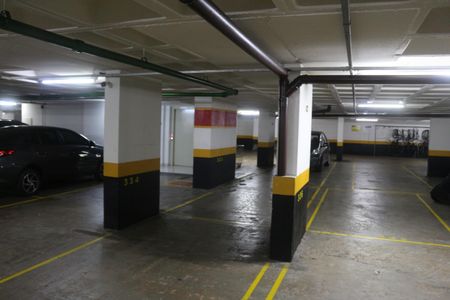 Apartamento para alugar com 68m², 2 quartos e 2 vagasGaragem