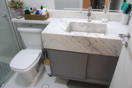 Apartamento para alugar com 68m², 2 quartos e 2 vagasBanheiro