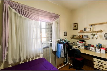 Casa à venda com 200m², 4 quartos e 2 vagasQuarto 2