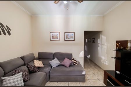 Sala de casa à venda com 4 quartos, 200m² em Vila Ré, São Paulo