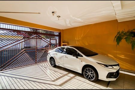 Casa à venda com 200m², 4 quartos e 2 vagasGaragem