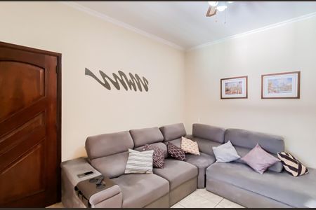 Casa à venda com 200m², 4 quartos e 2 vagasSala 